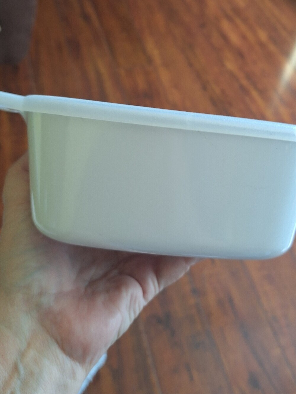Corningware 1.5 Liter White With Plastic Lid